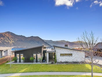 21 Valley Crescent, Wanaka