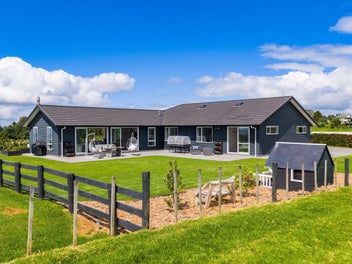 308 Owhiwa Road, Onerahi