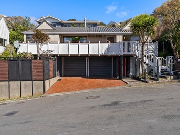 5 Cassis Place, Crofton Downs, Wellington