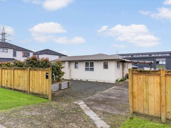 10A Bass Road, Albany, Auckland