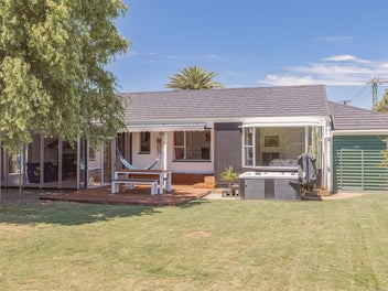13 Penguin Street, Southshore, Christchurch