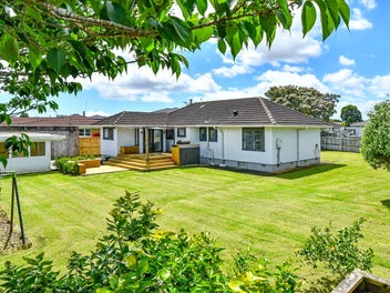 75 Huia Road, Papatoetoe, Auckland