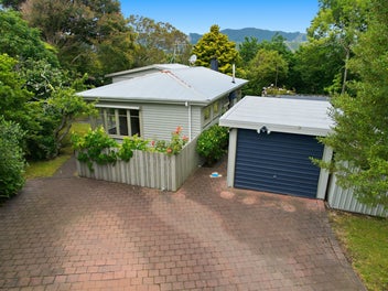 2 Kohutuhutu Road, Raumati Beach, Paraparaumu