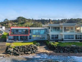 5/4 Arkles Strand, Arkles Bay, Whangaparaoa
