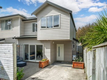 6/113D Moorefield Road, Johnsonville, Wellington