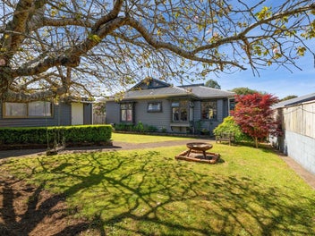 263 Huatoki Street, Upper Vogeltown, New Plymouth