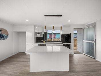 1/12 Kennington Drive, Clendon Park, Auckland