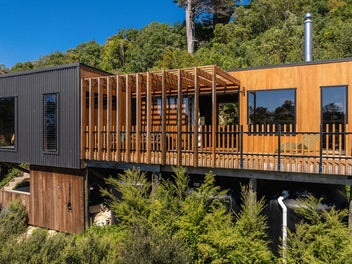 48 Te Aroha Avenue, Oneroa, Waiheke Island