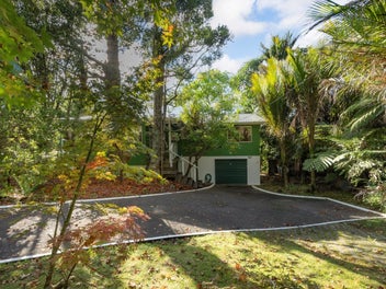 71 Kohu Road, Titirangi, Auckland