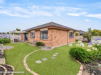 18 Ironstone Place, Randwick Park, Auckland