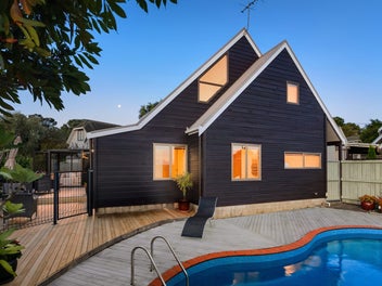 1/18A Sunnynook Road, Sunnynook, Auckland