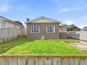 28 Aotea Street, Castlecliff, Whanganui