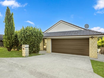 8 Ravine Lane, Oteha, Auckland