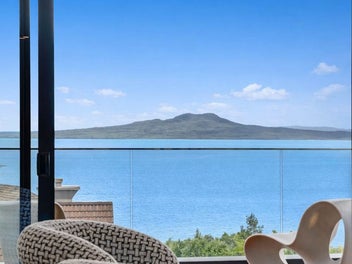 31 Churchill Road, Murrays Bay, Auckland