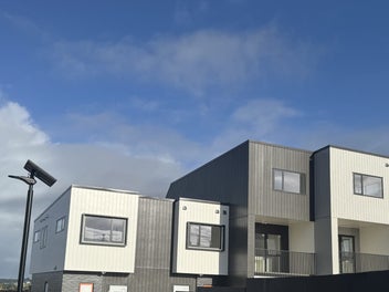 2 Kanapa Road, Northcross, Auckland