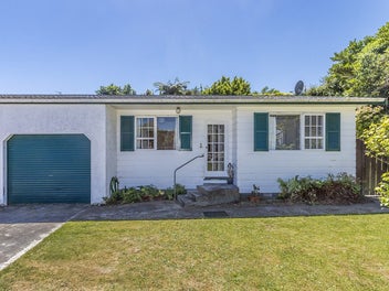 105B Taylor Terrace, Tawa, Wellington