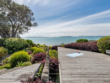 156 Second View Avenue, Beachlands, Auckland