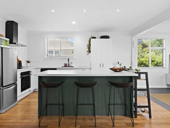9 Hammond Road, Taradale, Napier