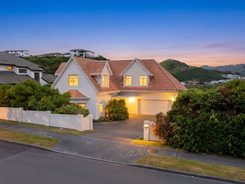 4 Amesbury Drive, Churton Park, Wellington
