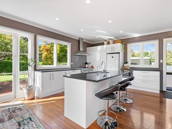 459 Drury Hills Road, Drury, Drury