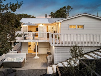 2 Beachlands Road, Beachlands, Auckland