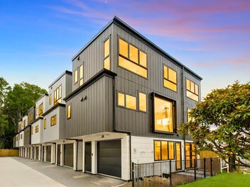 112 Swanson Road, Henderson, Auckland