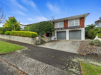 22 Sutton Crescent, Hillcrest, Hamilton