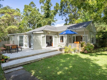 98 Konini Road, Titirangi, Auckland