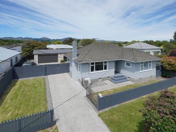 24 Lincoln Road, Hillmorton, Christchurch