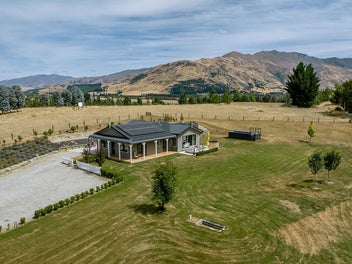 196A Maxwell Road, Wānaka