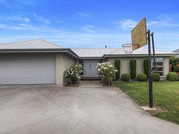 11 Orchard Grove, Netherby, Ashburton