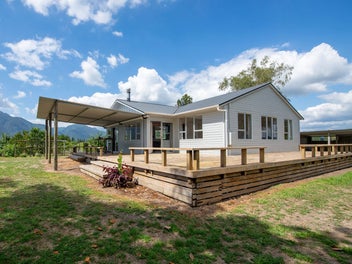 165 Jolly Road, Galatea, Murupara