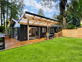 408 Scenic Drive, Waiatarua, Auckland