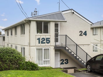 24/125 Queens Drive, Lyall Bay, Wellington