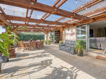 42 Urumaraki Avenue, Helensville, Helensville