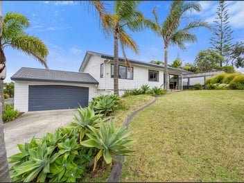 1/6 Knott Road, Stanmore Bay, Whangaparaoa