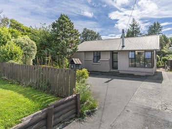6 Sickels Street, Fairfield, Dunedin