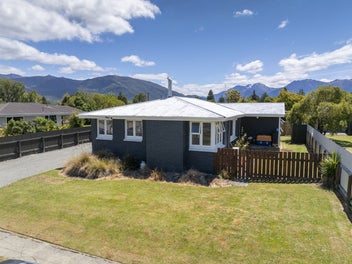33 Moana Crescent, Te Anau, Te Anau