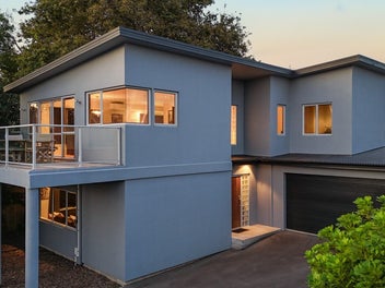 20B Grand Vue Road, Kawaha Point, Rotorua