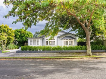 10 Kingswood Street, Takaro, Palmerston North