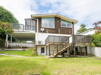 2/43 Arran Road, Browns Bay, Auckland