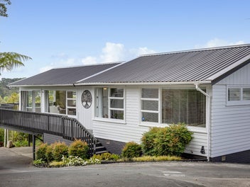 142 Glamorgan Drive, Torbay, Auckland