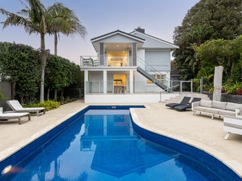 107 East Coast Road, Castor Bay, Auckland