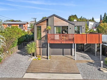 8 Courtney Street East, Motueka