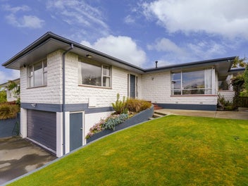 15 Woodbank Street, Somerfield, Christchurch