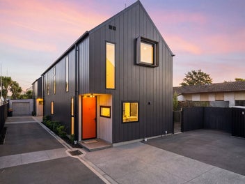 2/42 Dickens Street, Addington, Christchurch