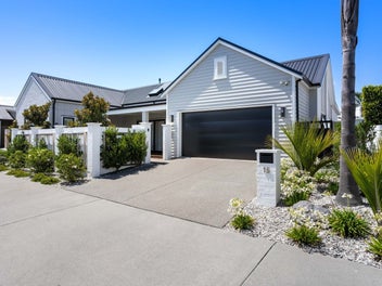 15 Colpoma Close, Papamoa Beach, Papamoa