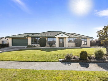 6 Logan Place, Kelvin Grove, Palmerston North