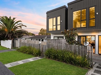 1D QUINCEY Place, Massey, Massey