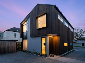 2/126 Rugby Street, Merivale, Christchurch